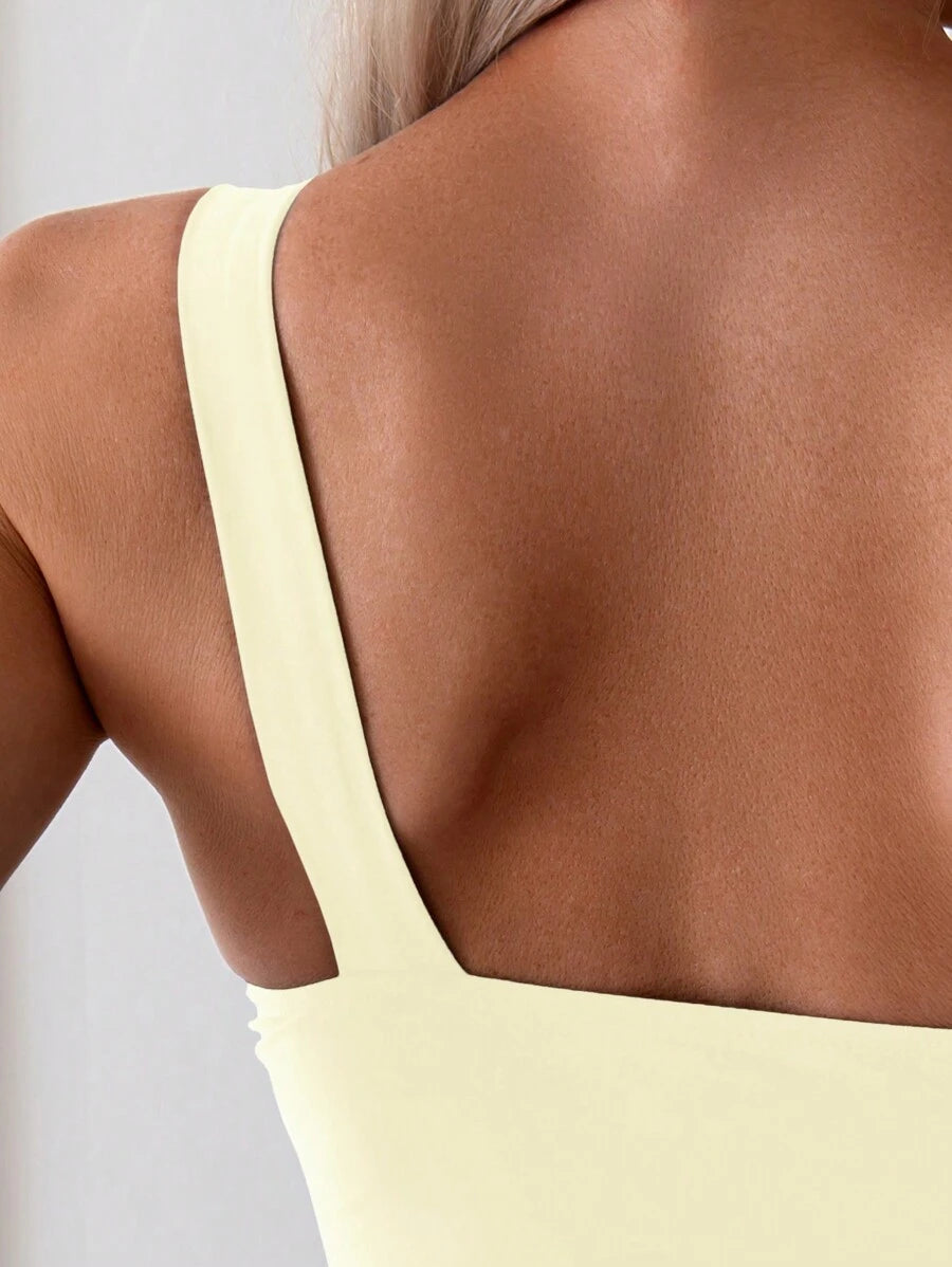 Maiô One Shoulder Golden Detail