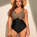 Maiô Plus Size Geométrico Transparente