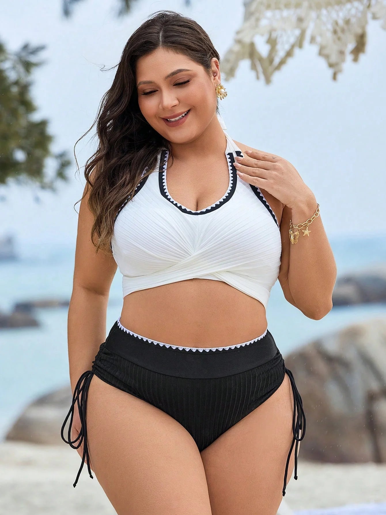 Biquíni Plus Size Cordão Ajustável