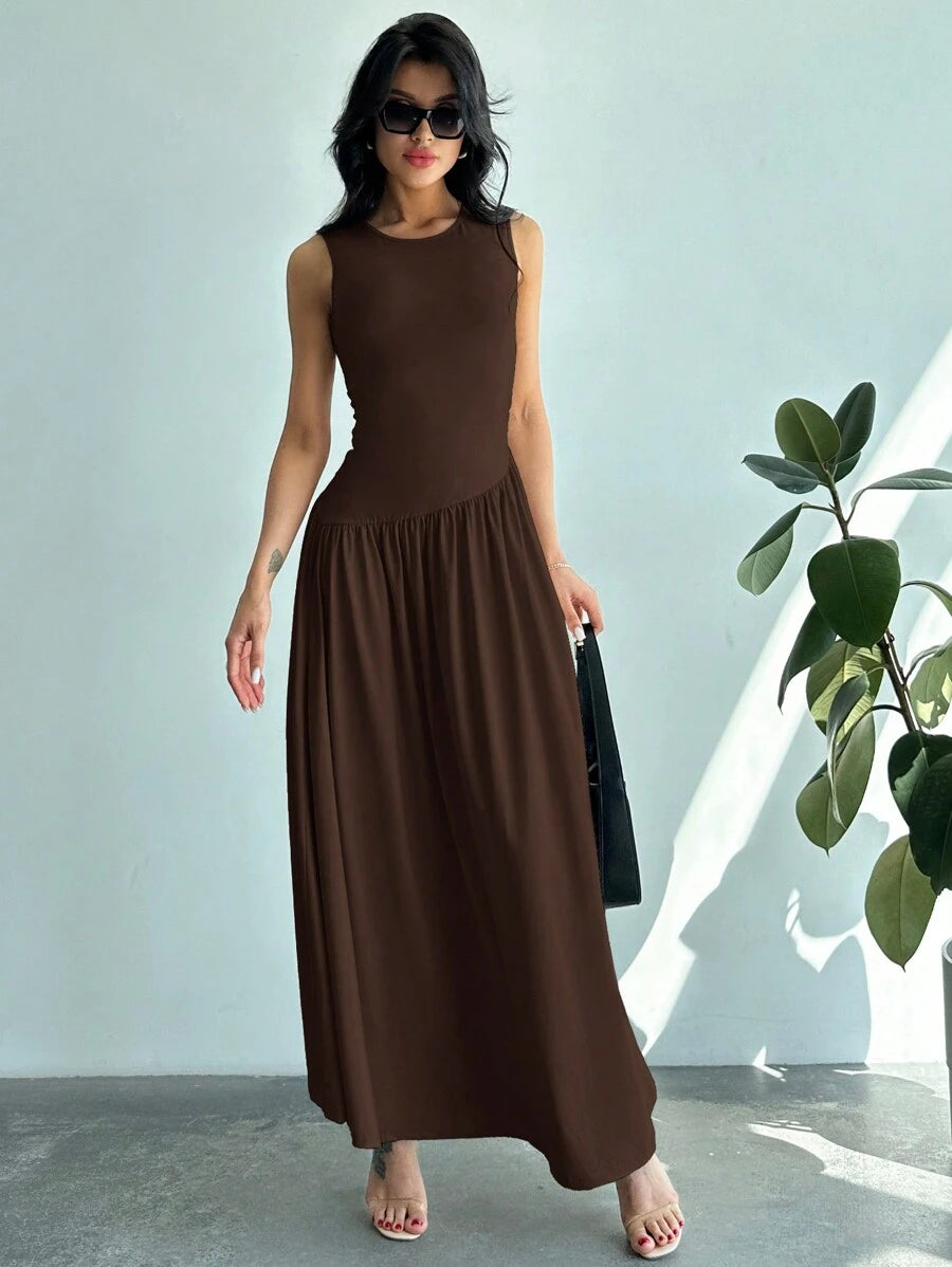 Vestido Maxi de Malha com Gola Redonda e Costas Abertas - La Lecce