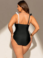 Maiô Plus Size Plissado com Apliques