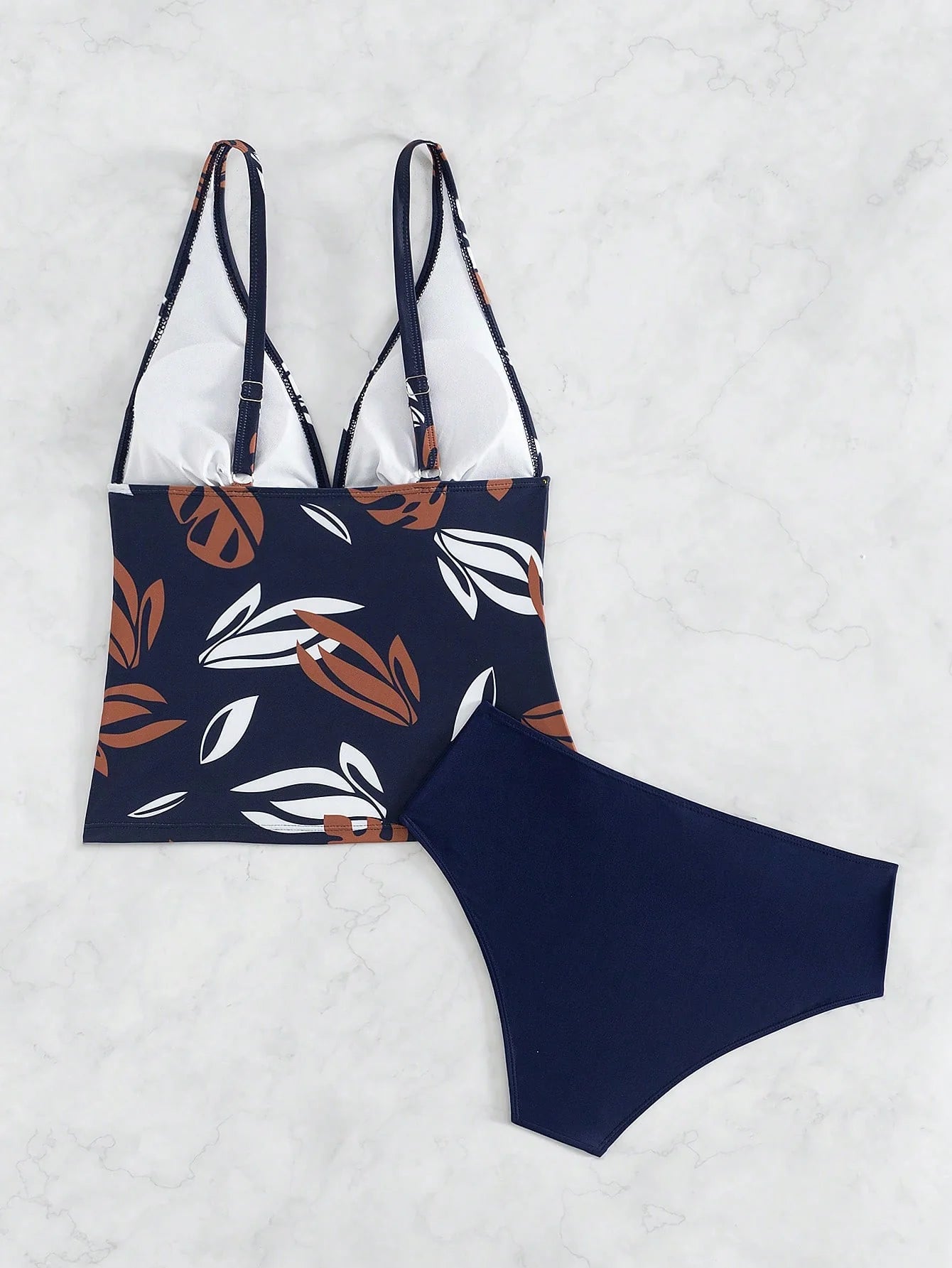 Tankini com Decote V e Costas Abertas