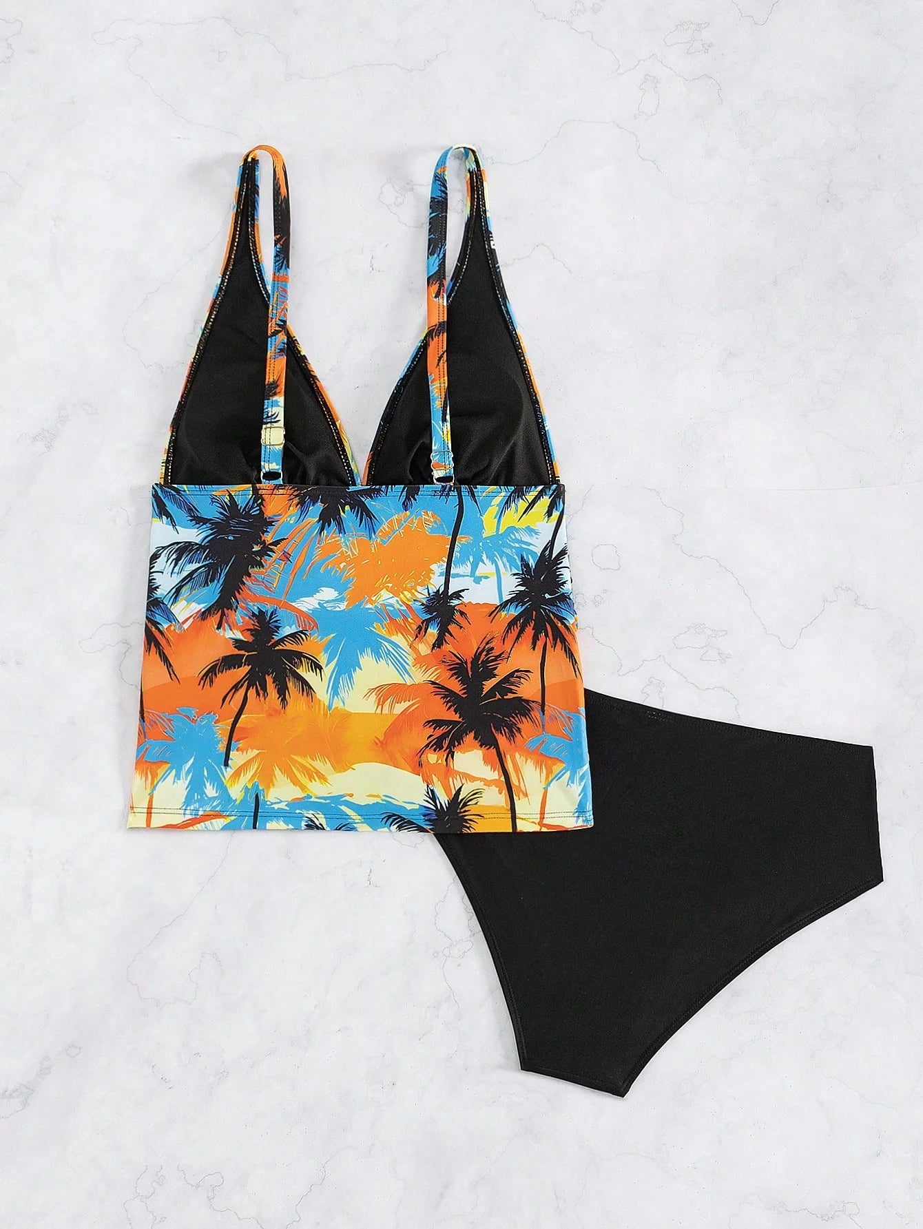 Tankini com Decote V e Costas Abertas
