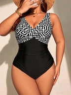 Maiô Plus Size Geométrico Transparente