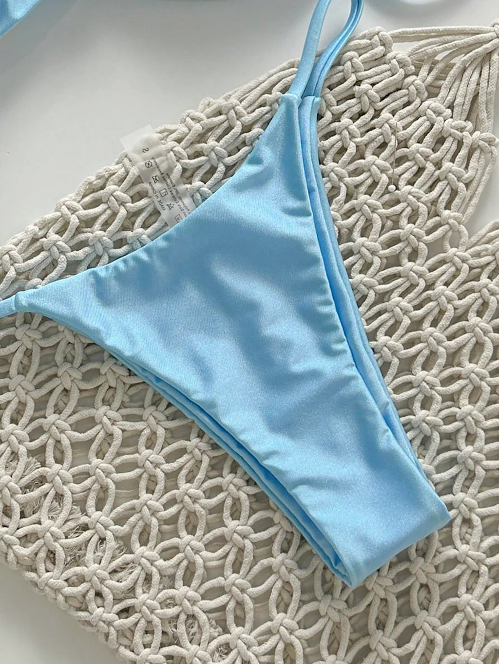 Biquíni Tanga Frente Única com Tie Back