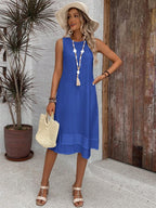 Vestido Midi Minimalista com Gola Redonda e Bainha Assimétrica - La Lecce