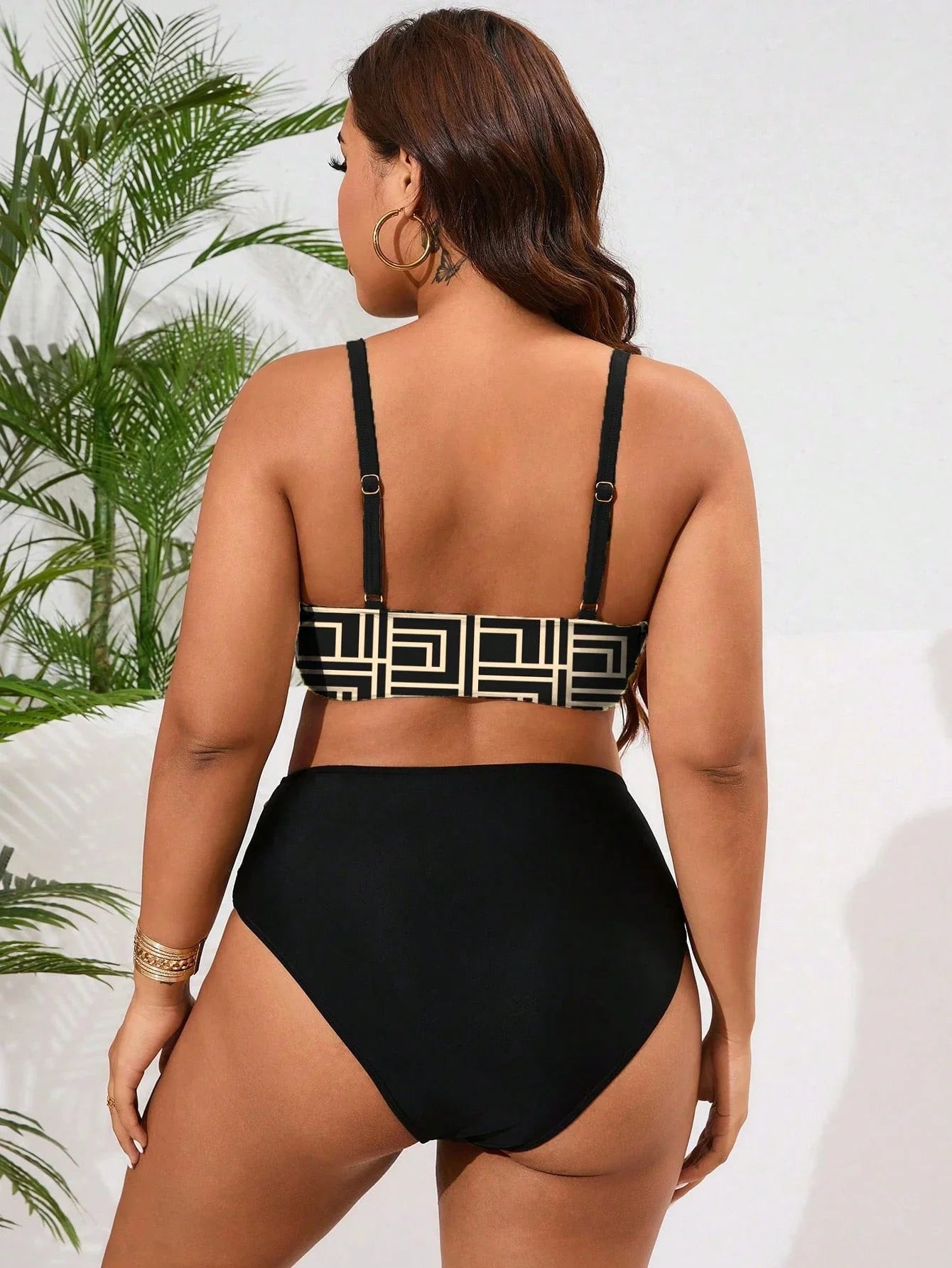 Biquíni Plus Size Estampa Geométrica