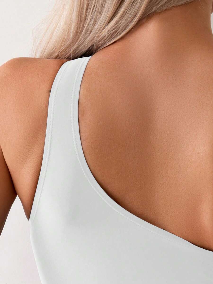 Maiô Infinity Cut One Shoulder