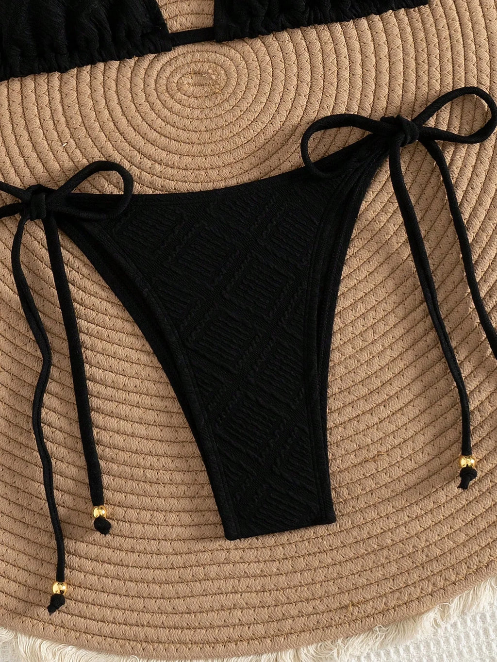Biquíni Triangular com Nó e Tie Back