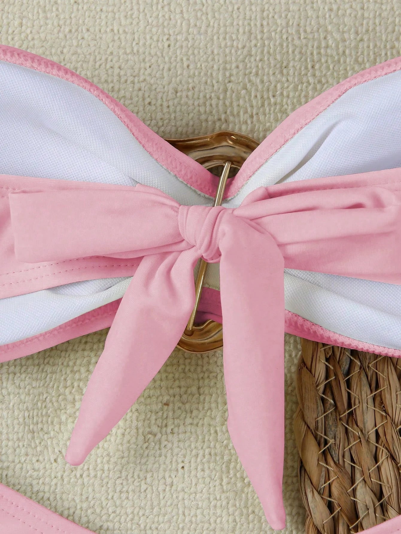 Biquíni Bandeau com Anel e Corte Alto