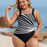 Maiô Plus Size Listrado com Decote U