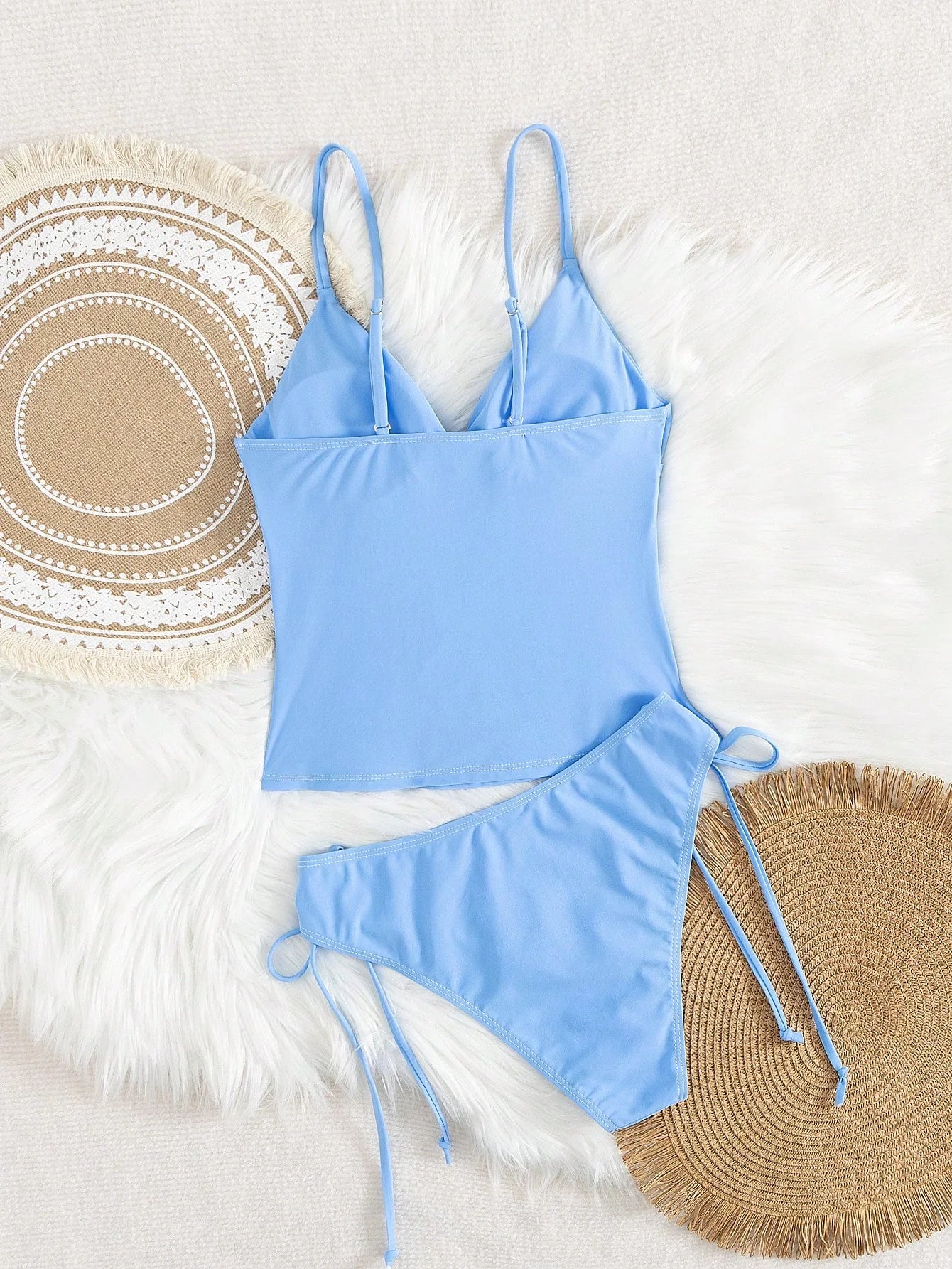 Tankini Torcido com Nó Lateral