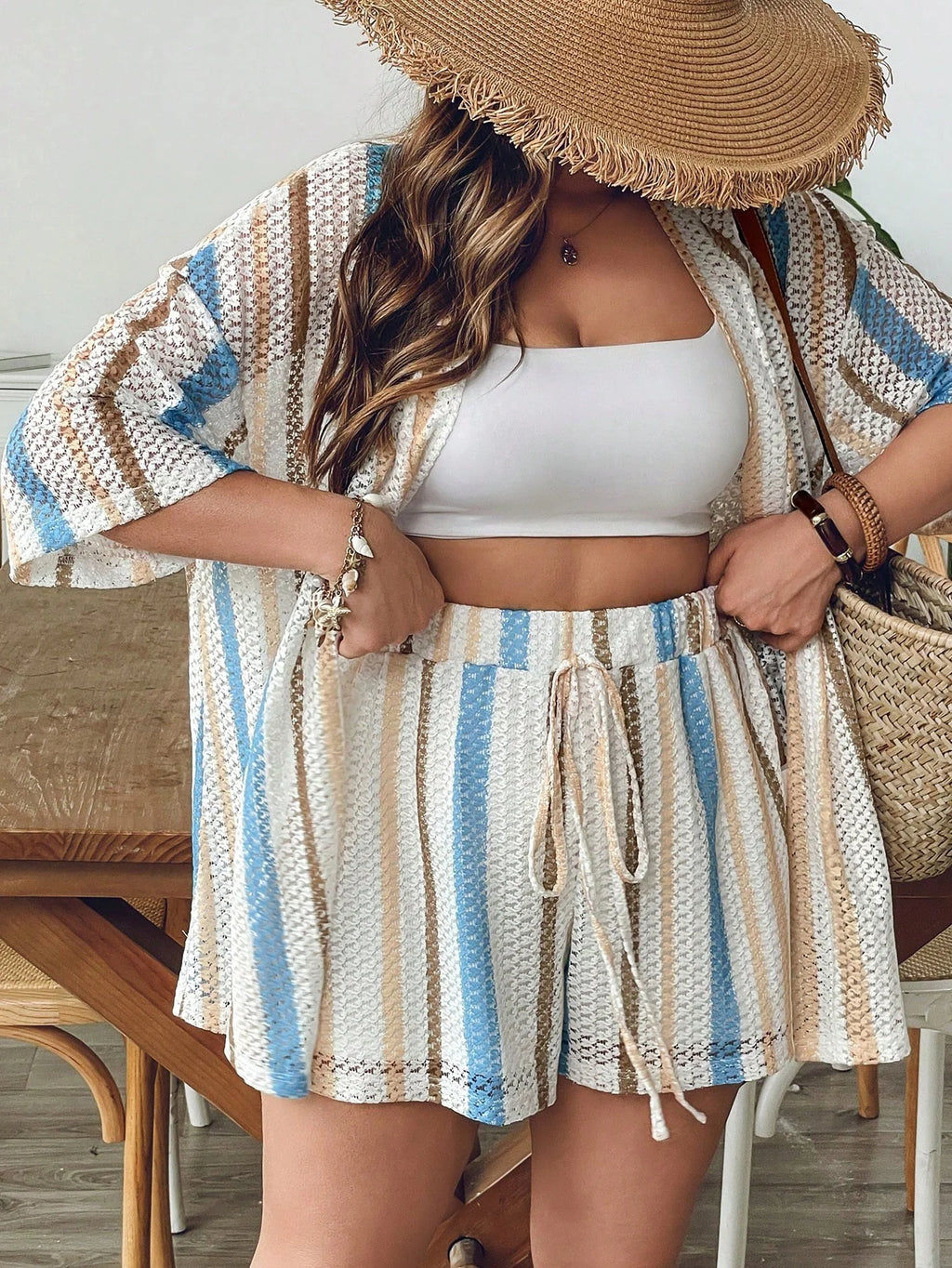 Conjunto Plus Size Casual com Mini Shorts