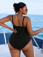 Maiô Plus Size Listrado Ziguezague