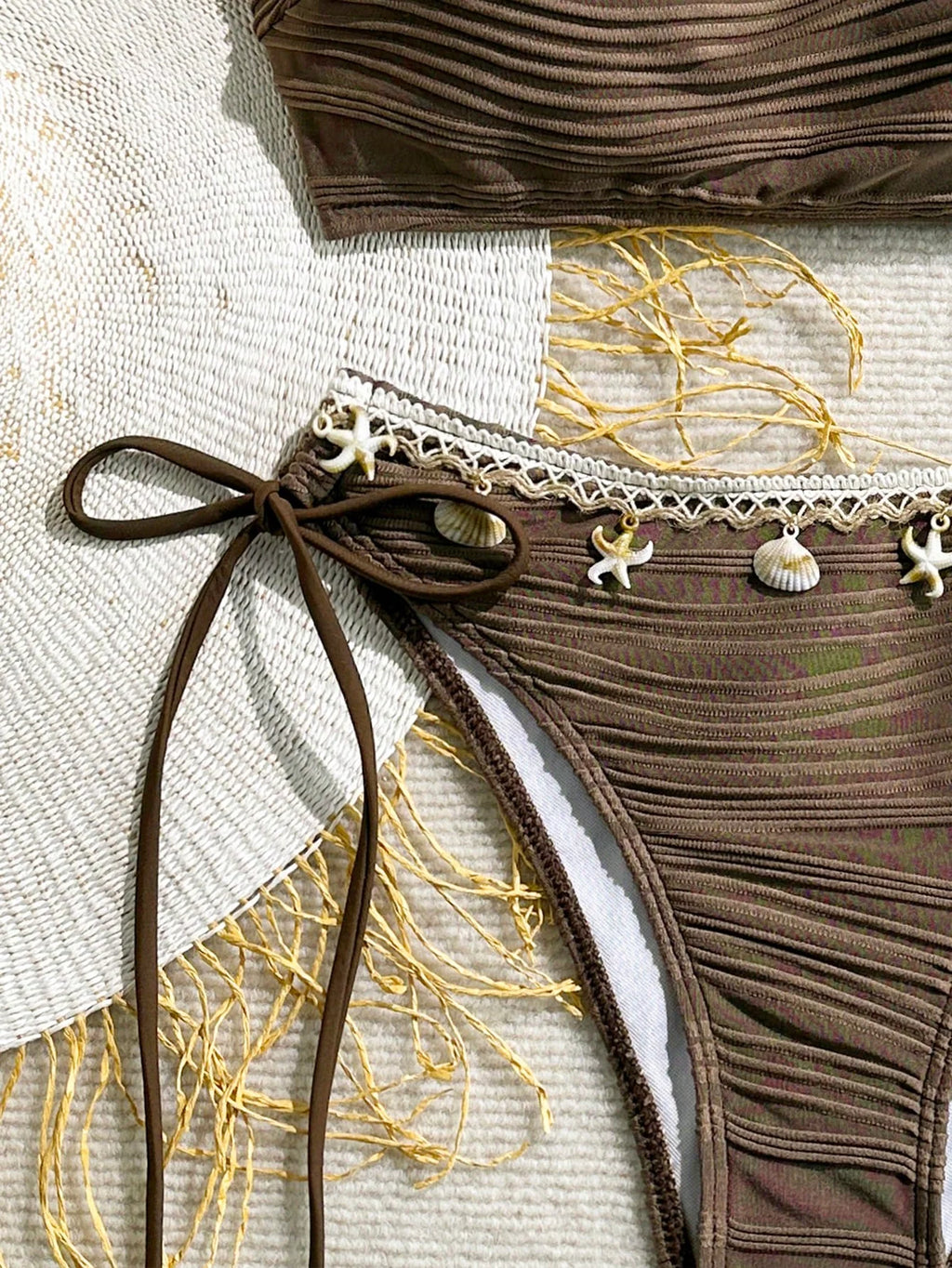 Biquíni Bandeau com Nó Lateral