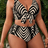 Biquíni Plus Size Decote V com Nó