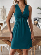 Vestido Midi Evasê Sem Mangas com Torção Frontal - La Lecce