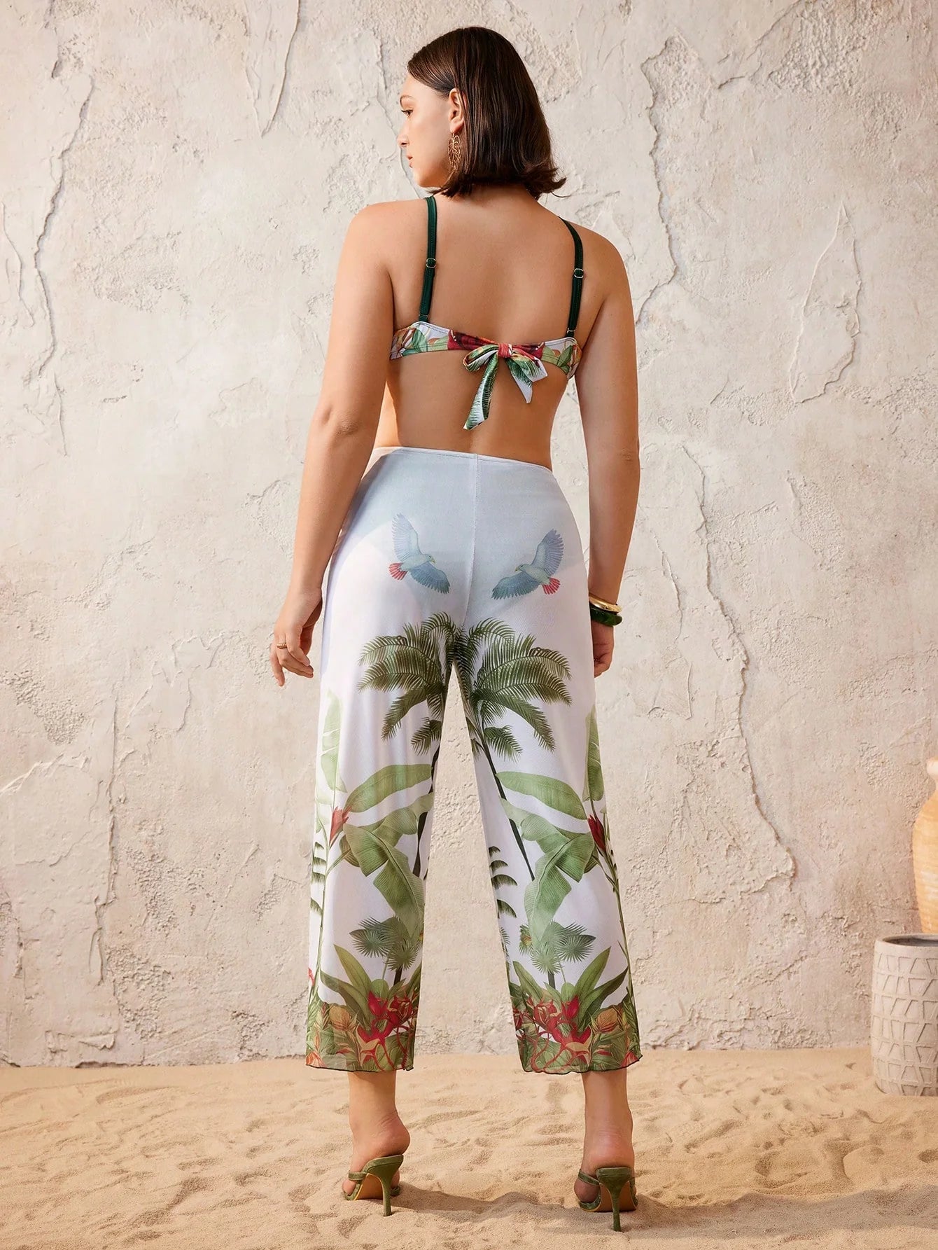 Conjunto de Biquíni Plus Size Nó Torcido