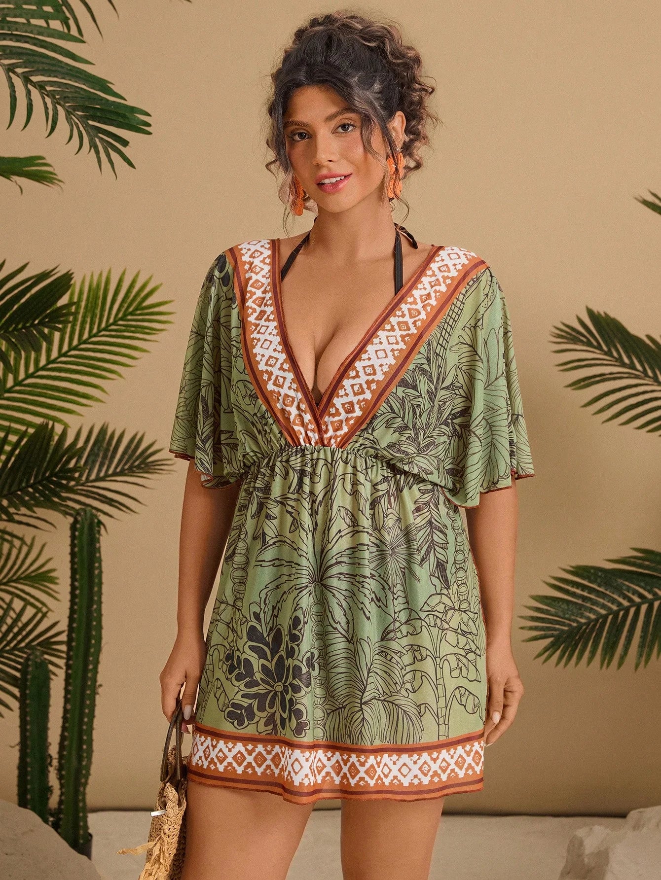 Saída de Praia Plus Size Tie Back