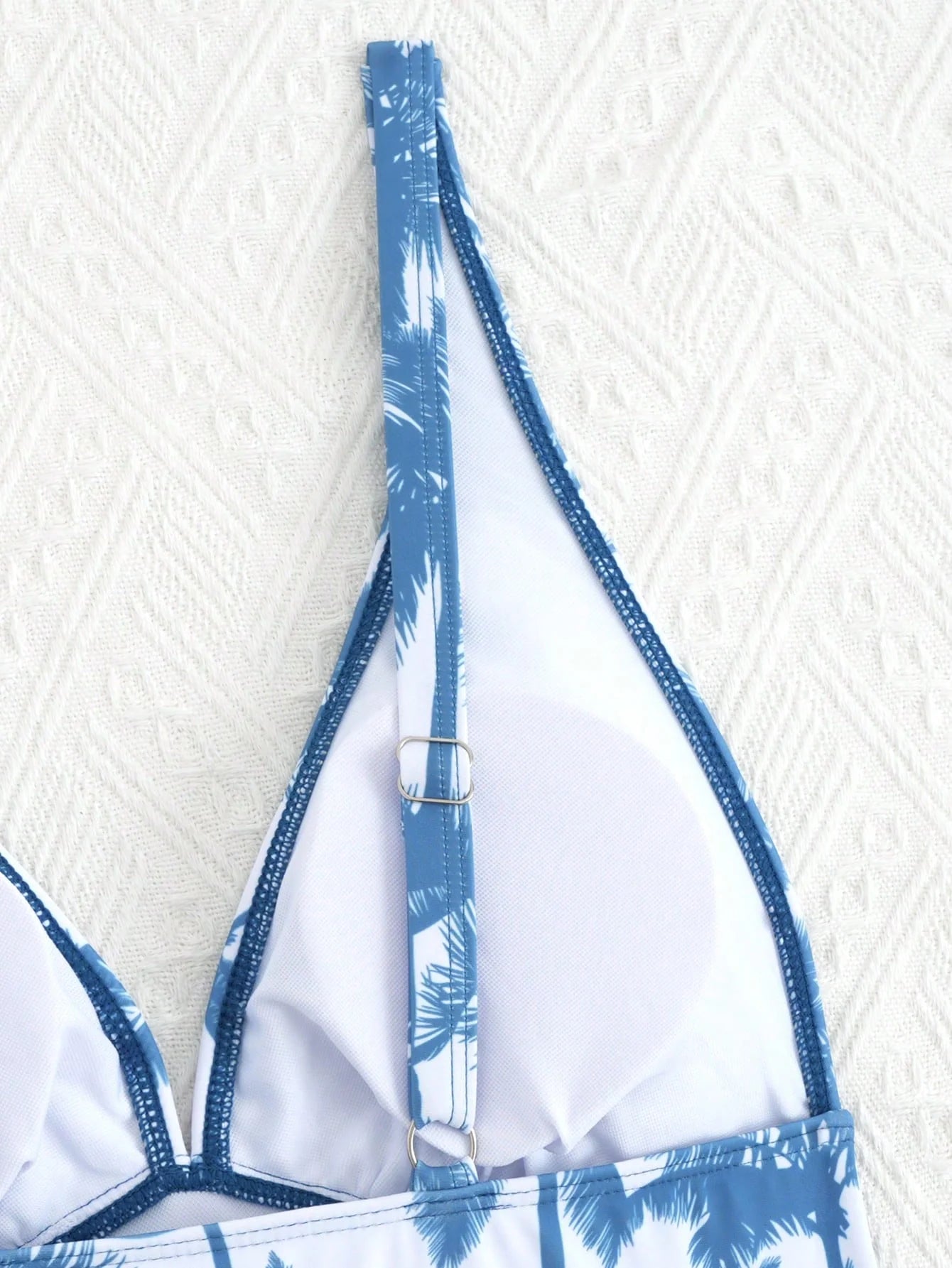 Tankini com Decote V e Costas Abertas