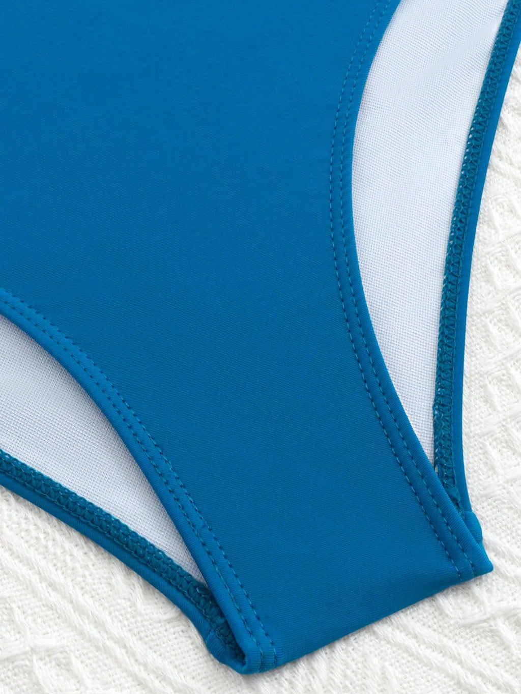 Tankini com Decote V e Costas Abertas