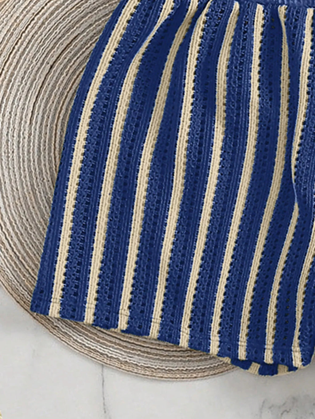 Conjunto de Biquíni Boho com Capa de Crochê 3 Peças