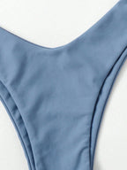 Biquíni Torcido Azul com Decote V