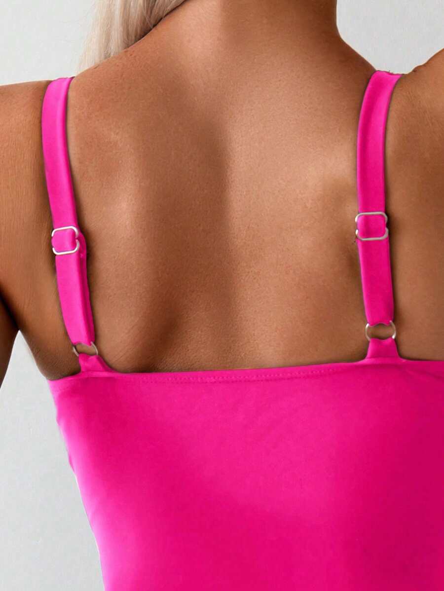 Conjunto de Praia com Saia Transpassada e Nó Lateral