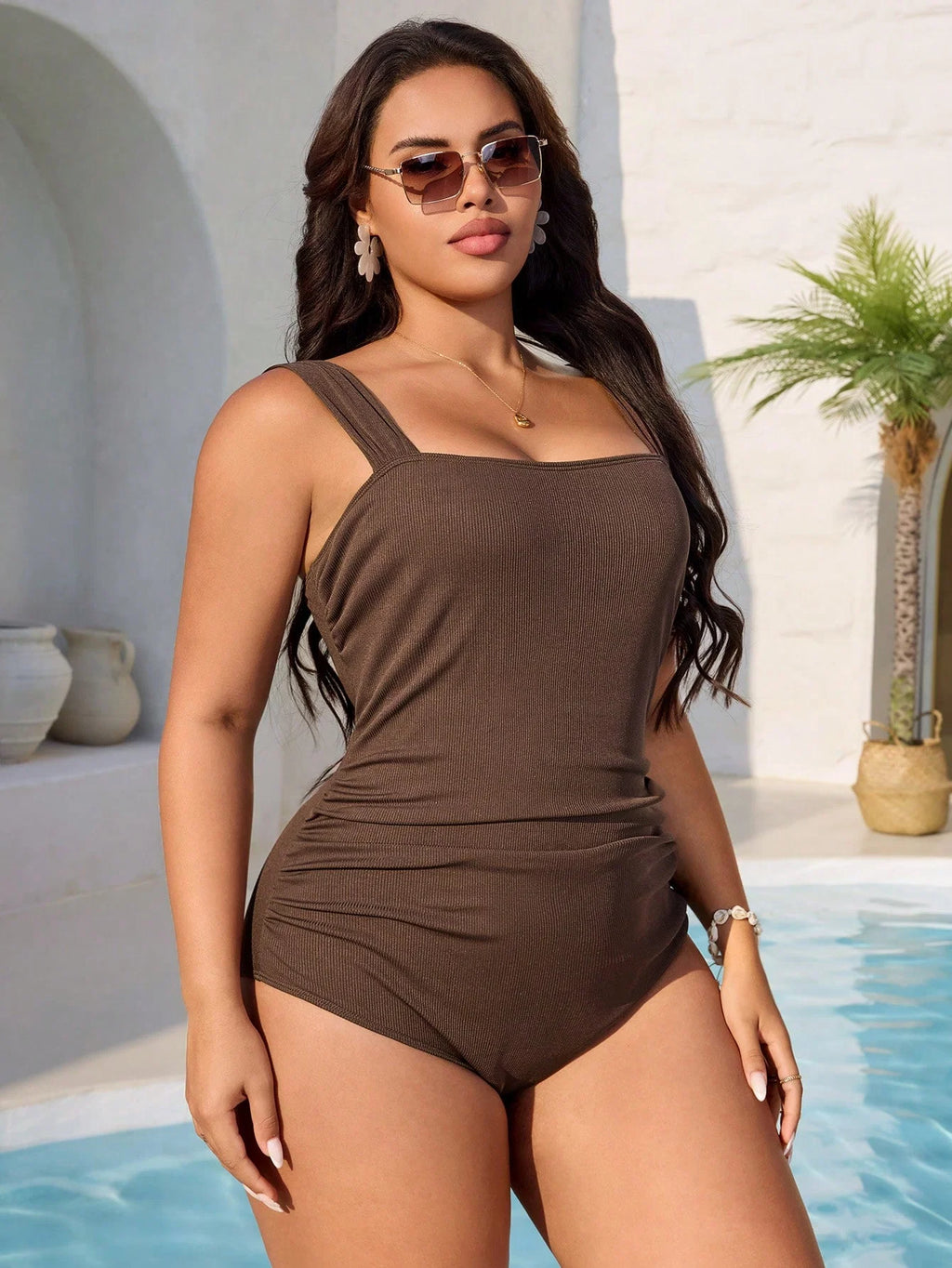 Maiô Plus Size Minimalista Enrugado
