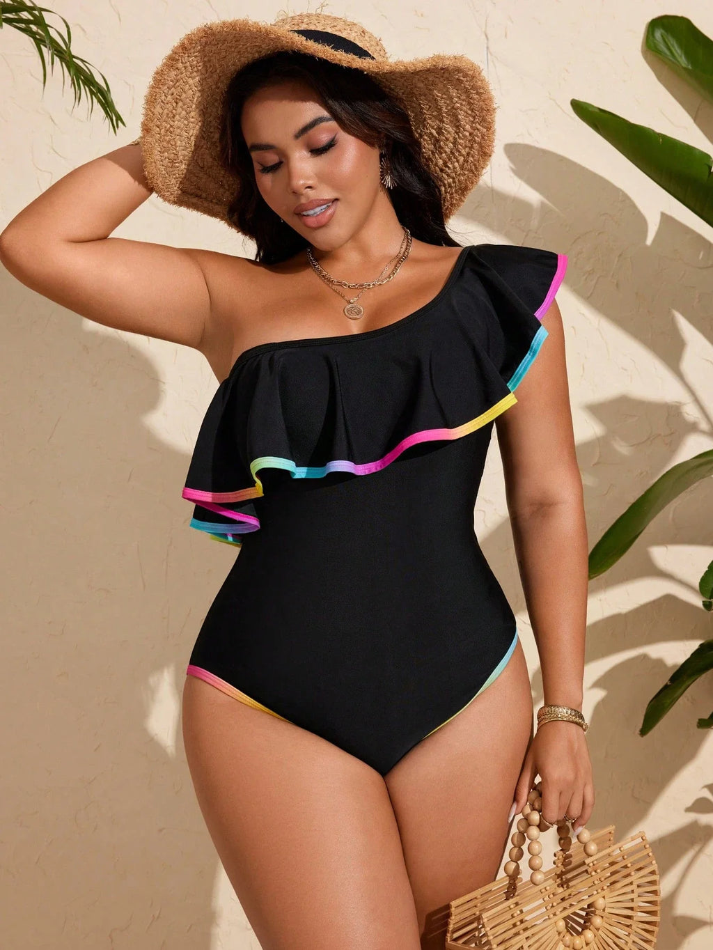 Maiô Plus Size Decote Assimétrico