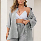 Conjunto Plus Size Listrado com Botões