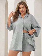 Conjunto Plus Size Listrado com Botões