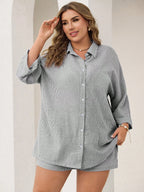 Conjunto Plus Size Listrado com Botões
