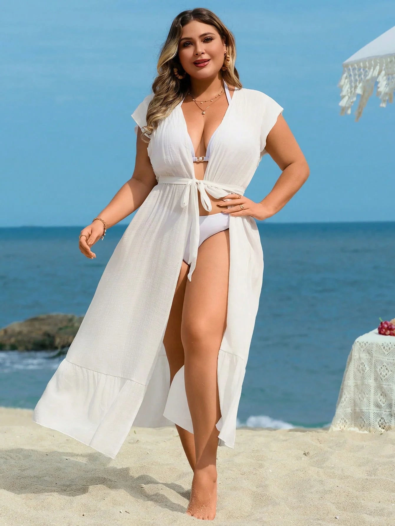 Saída de Praia Plus Size com Cinto