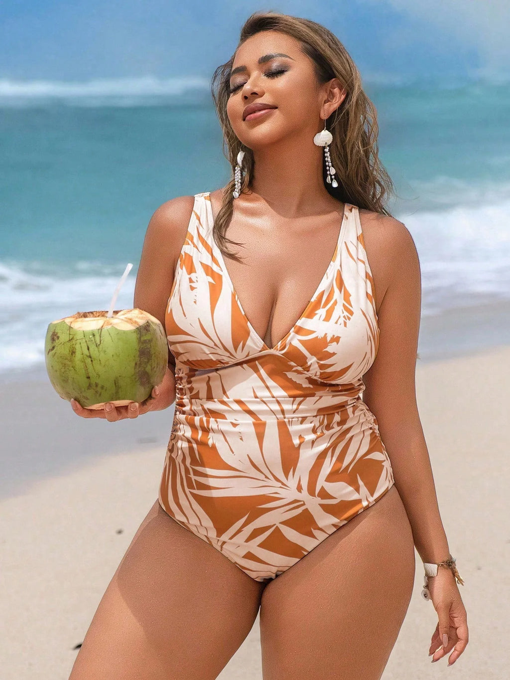 Maiô Plus Size Tropical Decote V