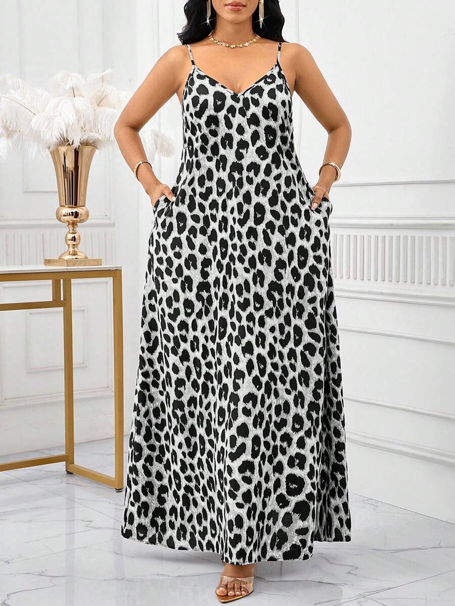 Vestido Longo Floral Decote V com Aplicação de Rosa 3D - La Lecce