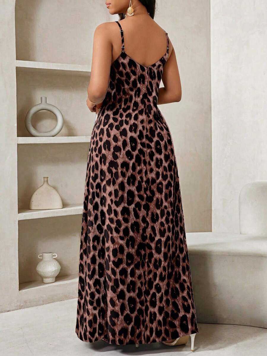 Vestido Longo Floral Decote V com Aplicação de Rosa 3D - La Lecce