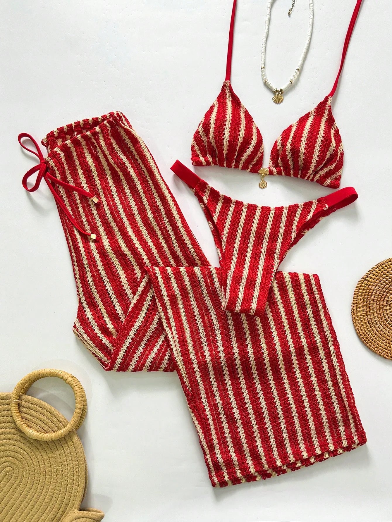 Conjunto de Biquíni Triangular com Top Longo 3 Peças