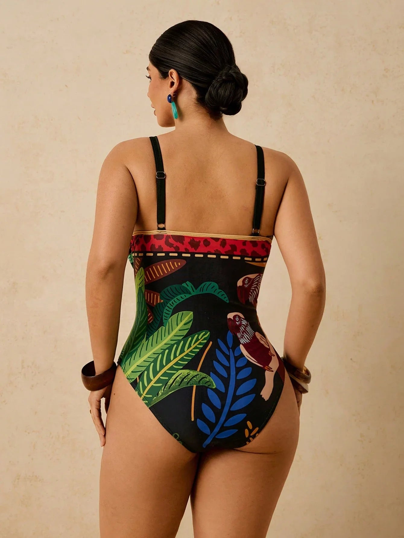 Maiô Plus Size Tropical com Ziguezague
