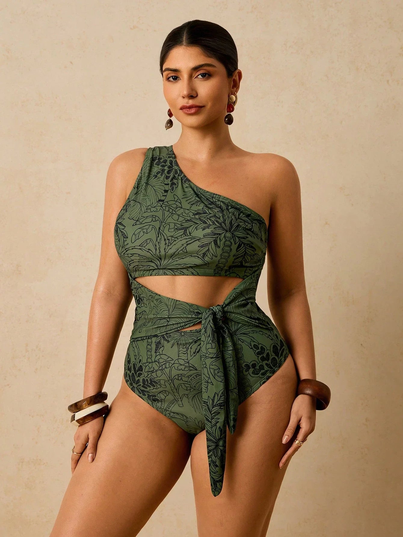 Maiô Plus Size Ombro Único Tropical