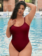 Maiô Plus Size com Recorte nas Costas