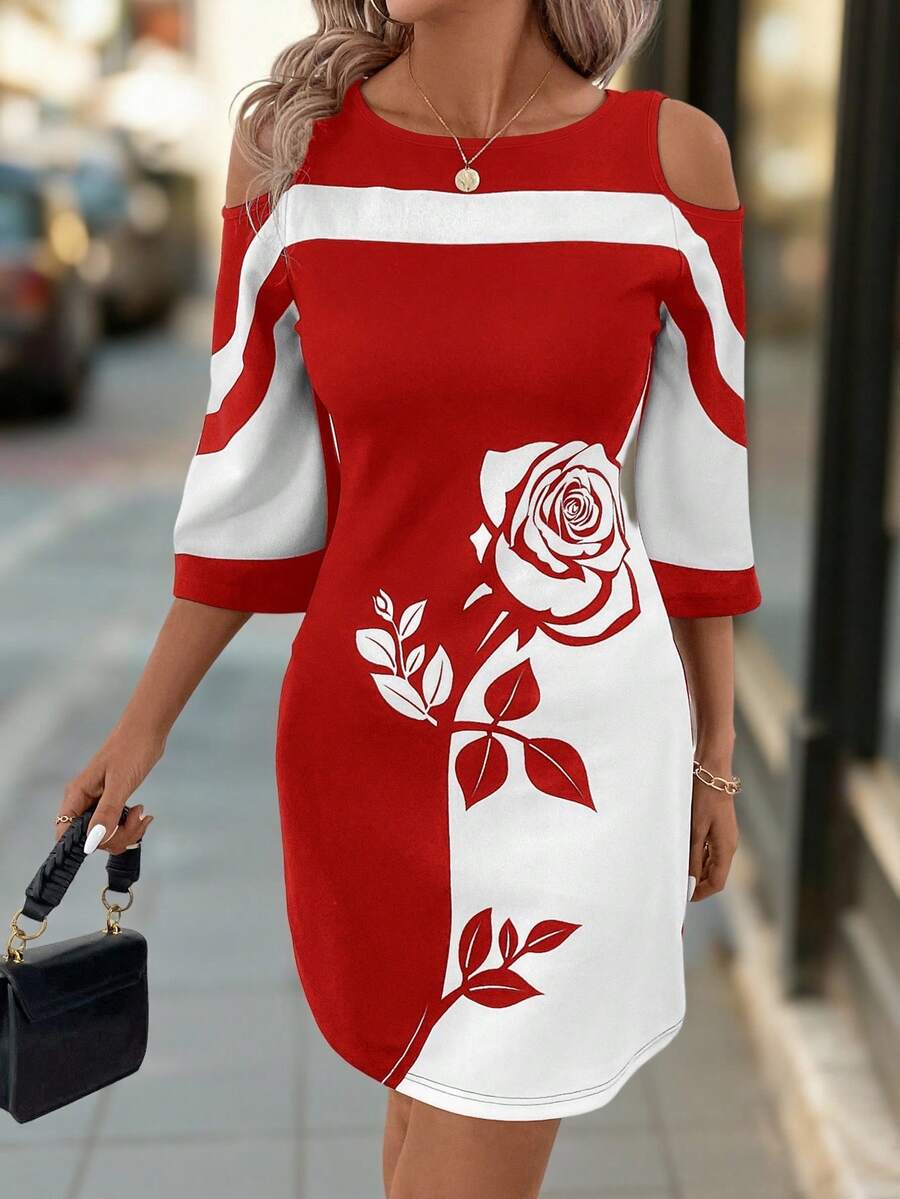 Vestido Curto Decote Canoa com Estampa Floral - La Lecce