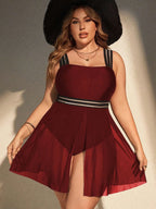 Maiô Plus Size com Saia Longa