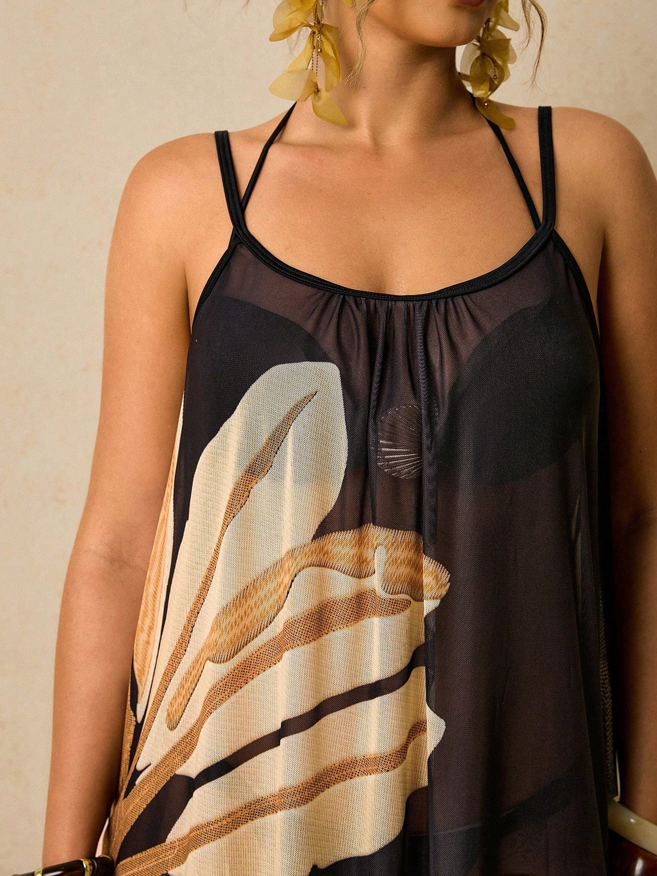 Saída de Praia Plus Size com Ziguezague