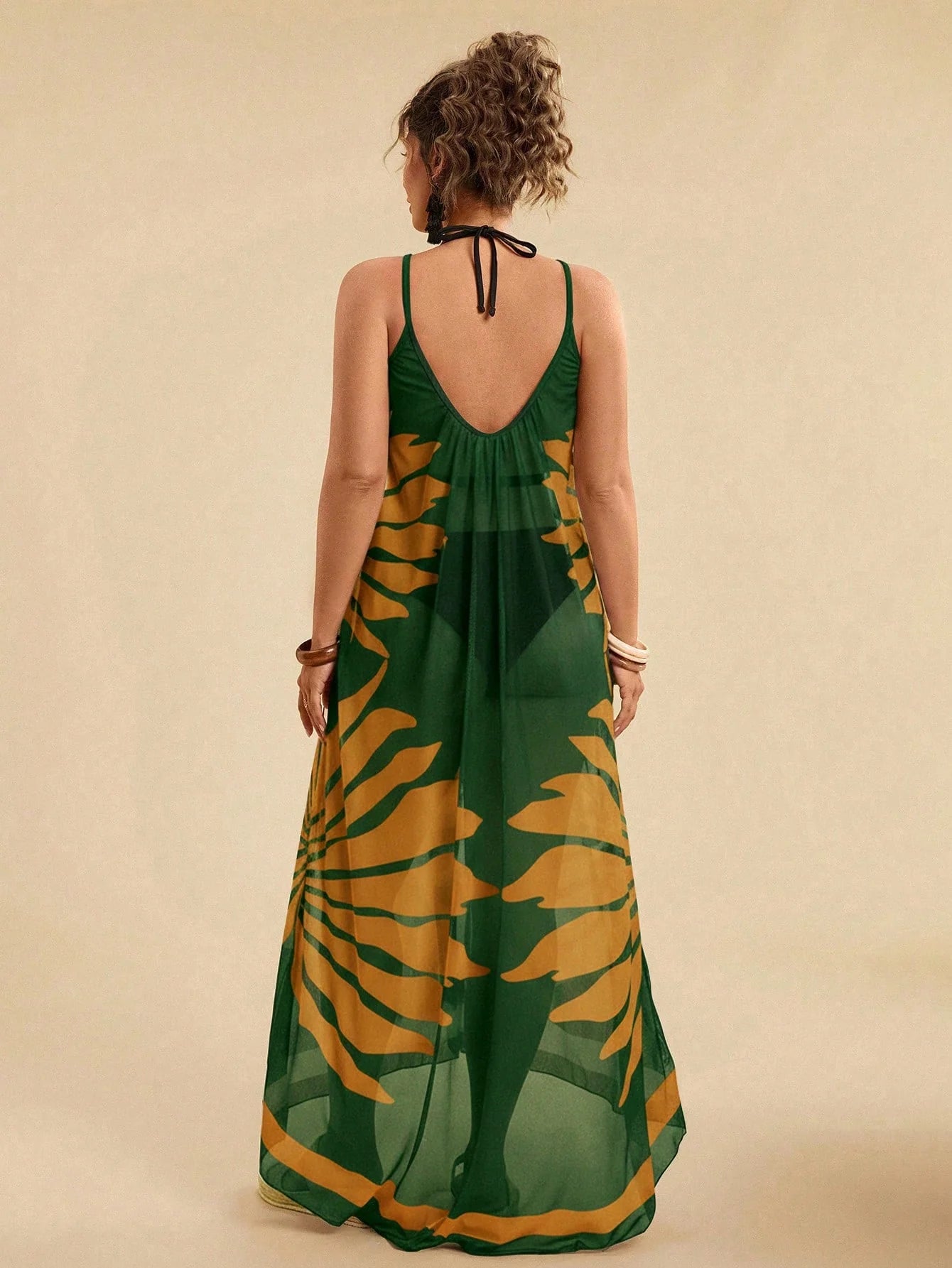 Saída de Praia Plus Size com Ziguezague