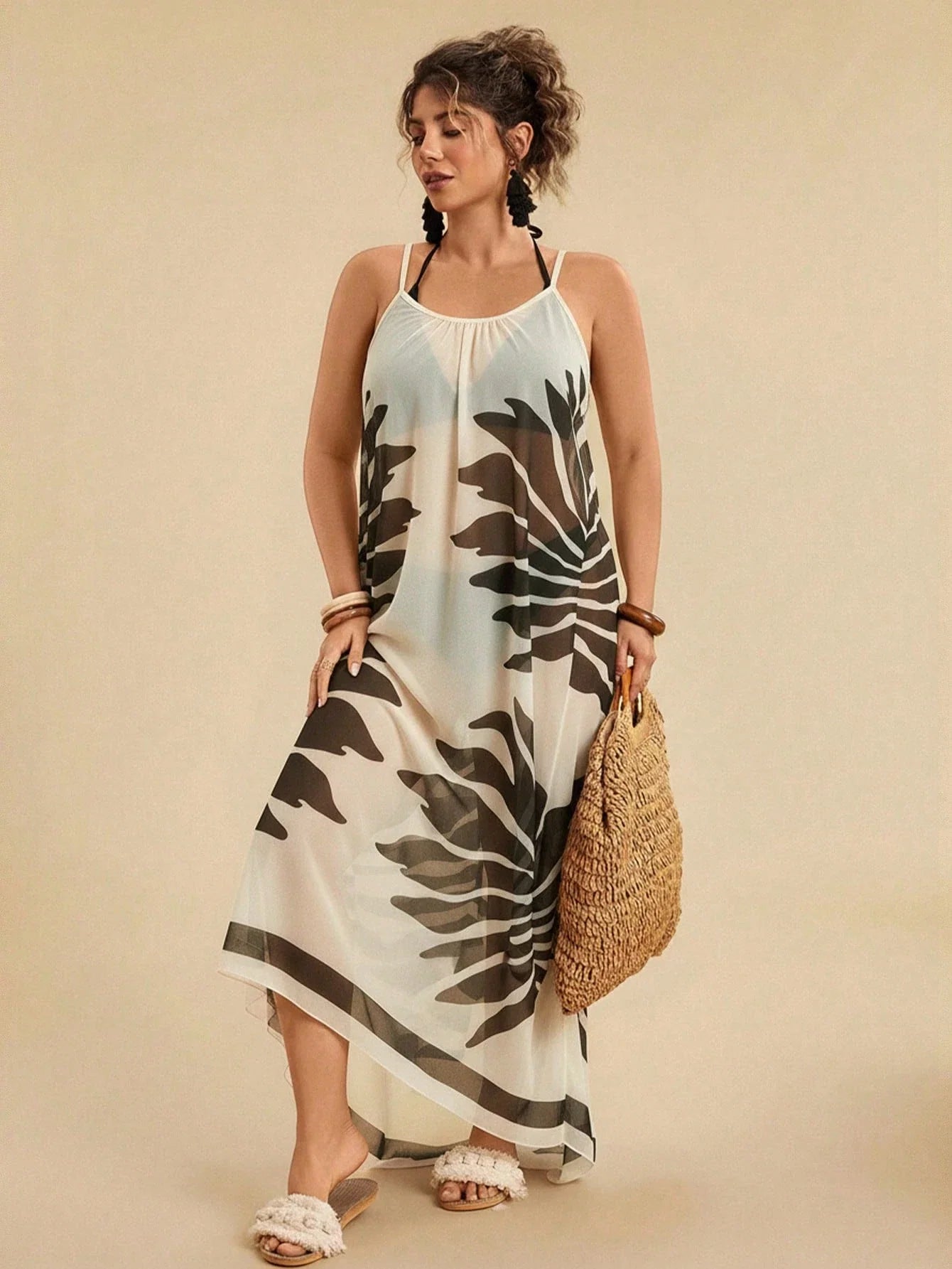Saída de Praia Plus Size com Ziguezague