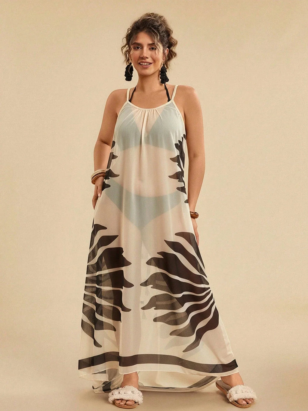 Saída de Praia Plus Size com Ziguezague