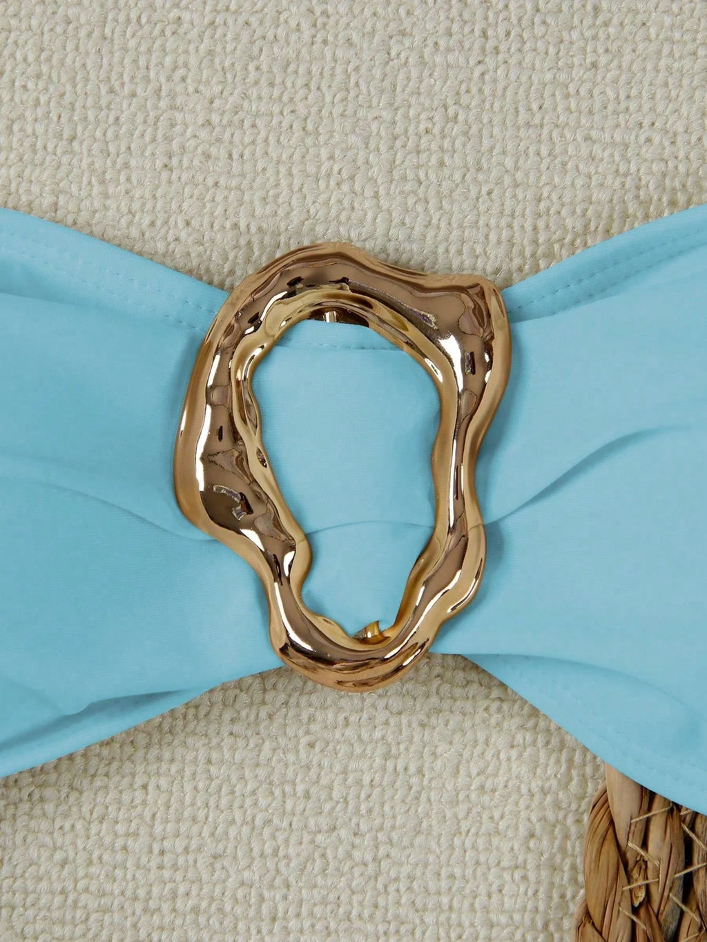 Biquíni Bandeau com Anel e Corte Alto