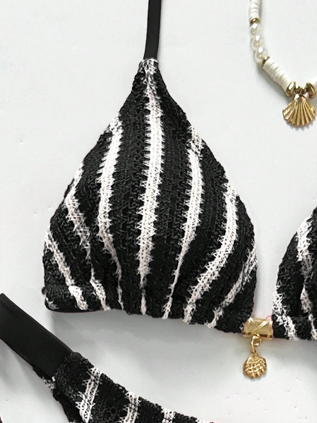 Conjunto de Biquíni Triangular com Top Longo 3 Peças