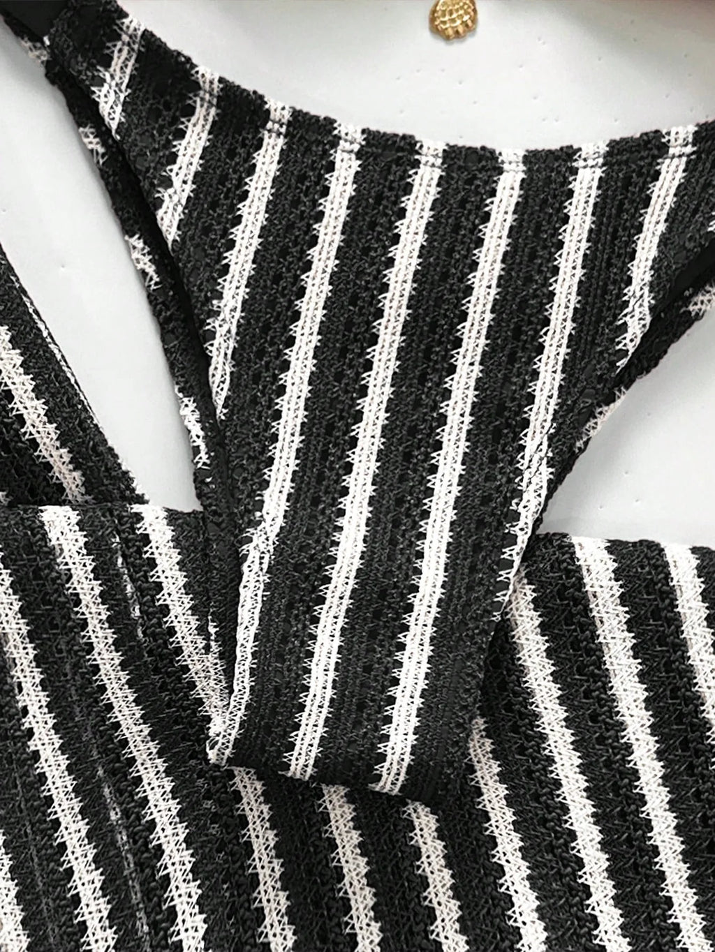 Conjunto de Biquíni Triangular com Top Longo 3 Peças